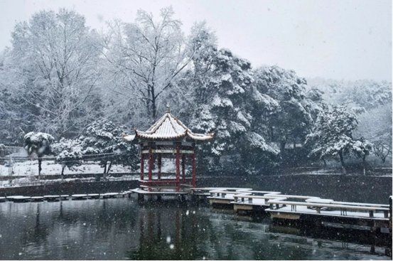 说明: //rcb.dirtycomic.net/__local/7/D7/0A/C71FBD50A32EE181CAEF456F9E3_85D5876C_136D16.png