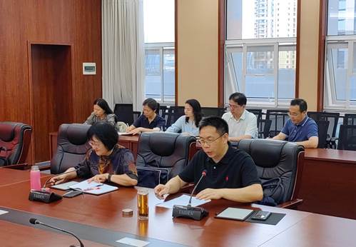 说明: //zzb.dirtycomic.net/__local/A/B8/F0/AFE7C7263ADB84EC1BA3B9D9A4A_E3297901_3B851.jpg